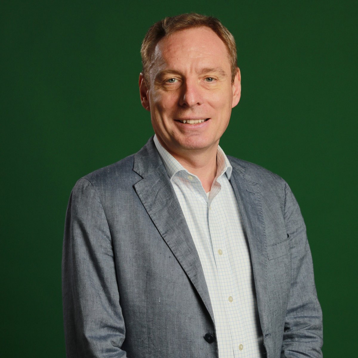 OWANDJI_COM's tweet image. @Heineken cède @BralimaSA à #ELNA Holdings en RDC, tout en conservant ses marques via des licences durables. #Primus, #Turbo_King, #Legend et #Mützig restent présentes. Une stratégie #EverGreen 2030 plus légère, sans usines directes, mais avec un ancrage commercial fort.