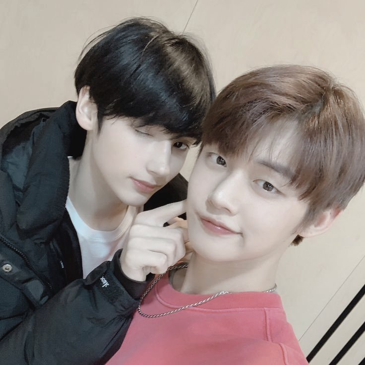 slow 말랑휴 tweet media