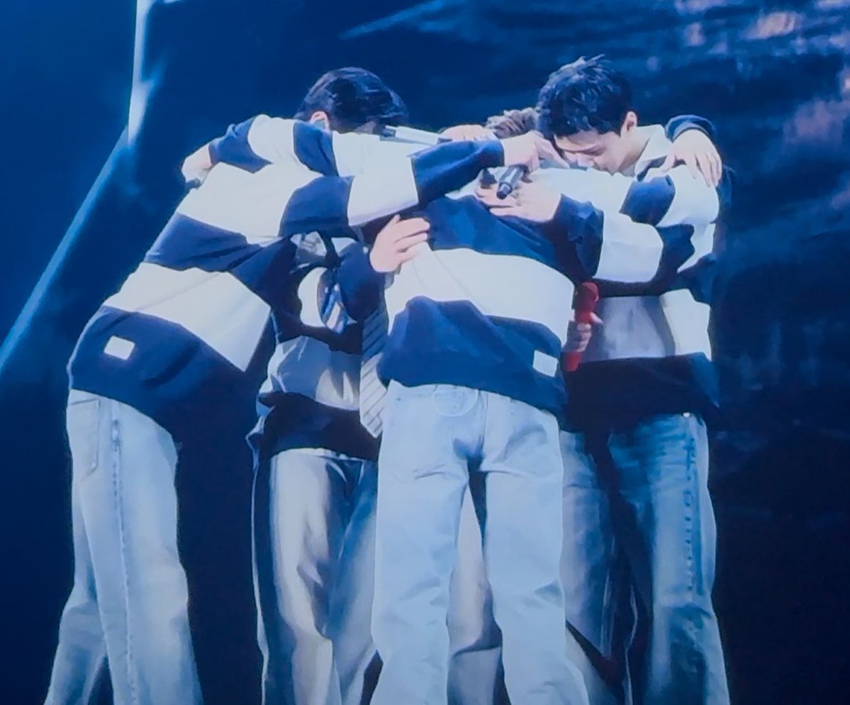 𝗬𝗨 ♡ tweet media