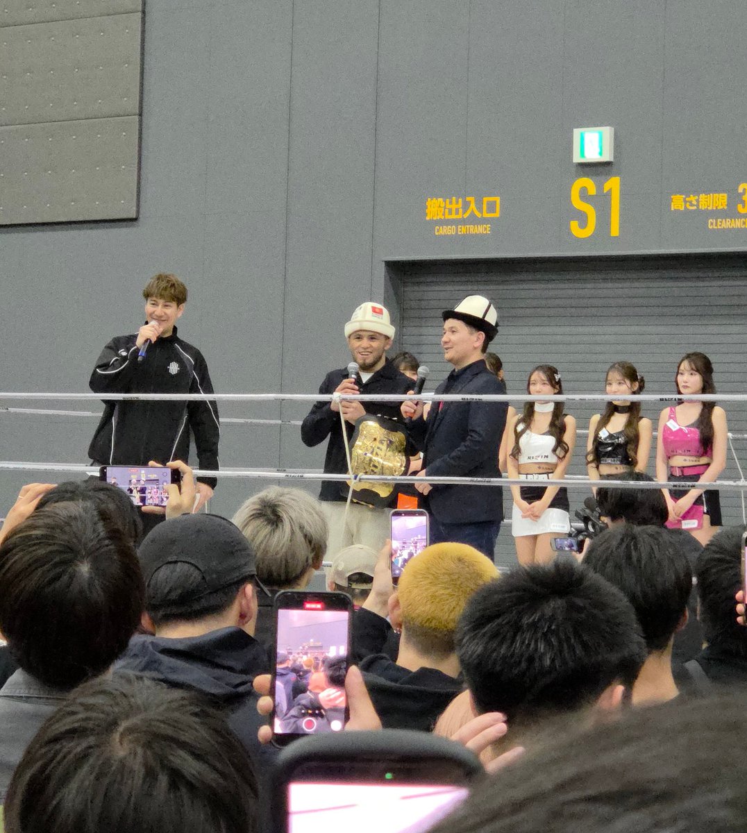 kanakov🍓 tweet media