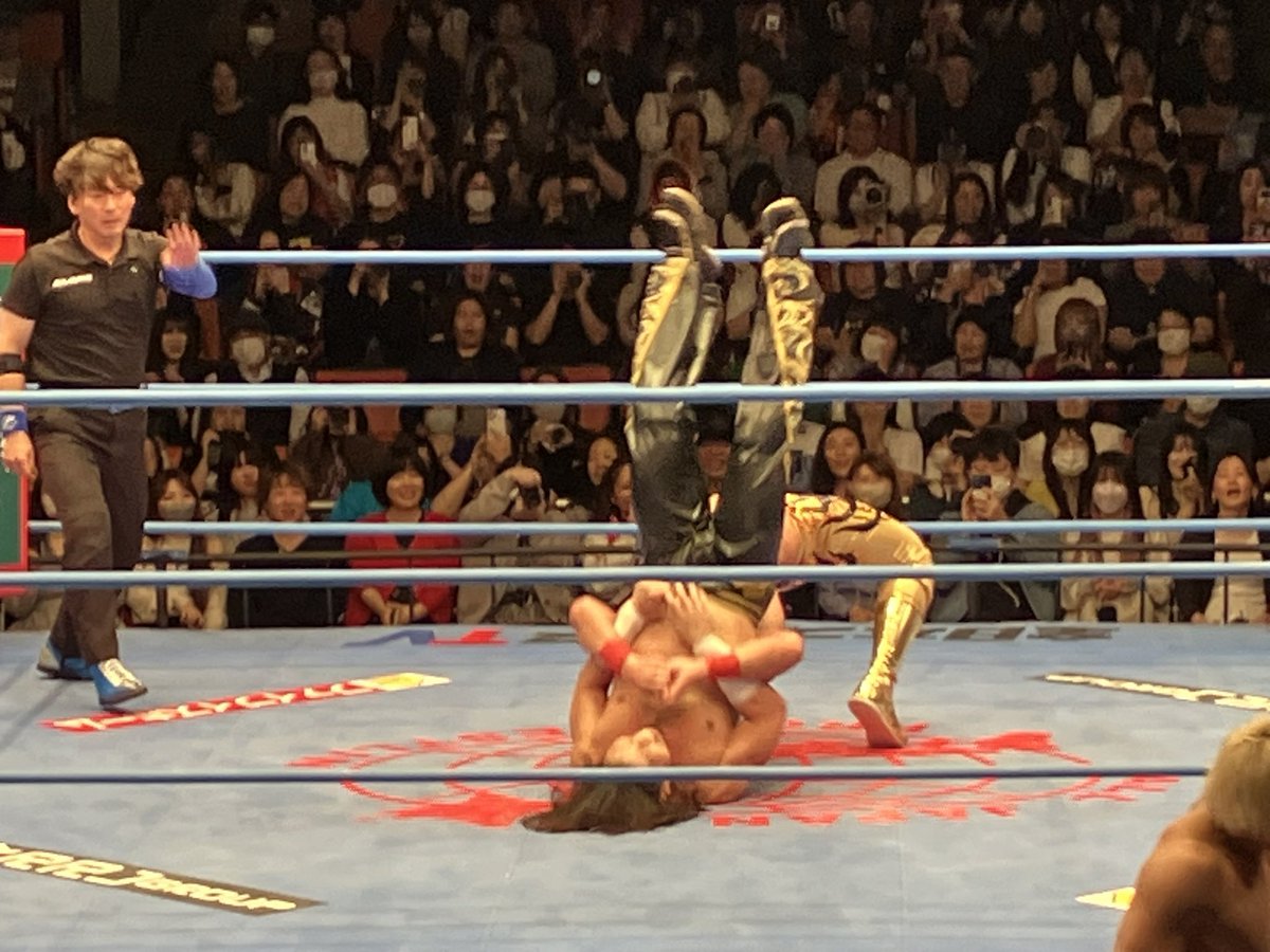「チャンピオン・カーニバル2026」開幕戦 第5試合。宮原健斗 &amp; 本田竜輝 &amp; 青柳亮生 &amp; ライジングHAYATO 対 オデッセイ &amp; 芦野祥太郎 &amp; MUSASHI &amp; 井上凌。宮原選手が凌選手をピン。シャットダウン・スープレックス・ホールド。#ajpw