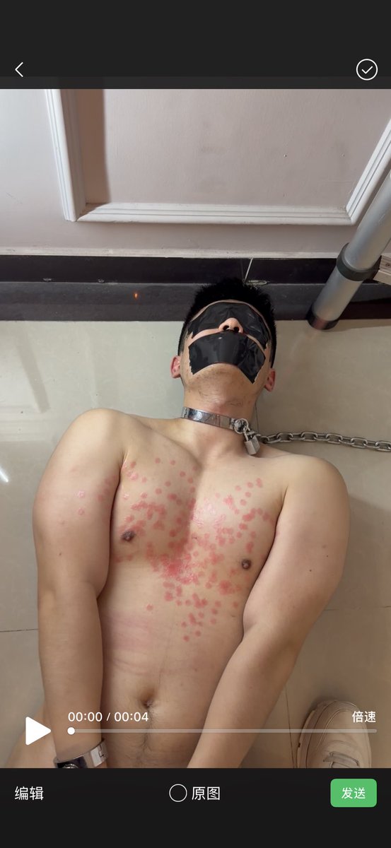 jianghu20249645's tweet photo. 大胸肌肉群友打工打着打着被他继父叫回家继承家业，亲爹又来加持，这逆袭人生我只在电视上看过。想看当年他当狗被虐的视频不？想就吭一声 https://t.co/kEce2Nf6ag