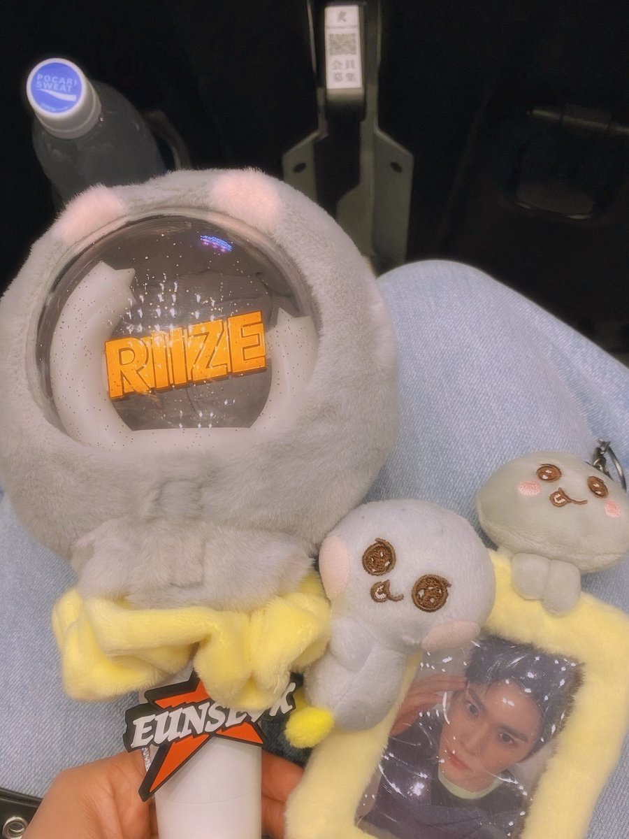 aai___39es's tweet photo. 20260411_
_The Performance DAY2🕺🏻🪩
등장하자마자 반짝반짝 빛나서 소름이 끼쳤어,,,
너무 잘생겨서 말도 안 나오는 게 바로 이런 거야🫠💘
결론 오늘도 은석쿤 대 우승이다🏆🥇🪨
하나하나의 무대가 정말 소중하고 이렇게 볼 수 있다는 것에 감사함이 가득해요ㅠㅠ
#은석 #RIIZE #The_Performance https://t.co/CDxKV94PjJ