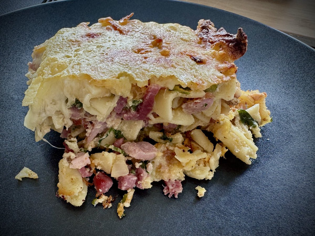 Spirelli79's tweet image. #Schinkenfleckerl #überbacken #yummie