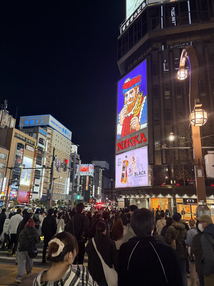( ﾟ∀ﾟ)ｱﾊﾊ八八ﾉヽﾉヽﾉヽﾉ ＼ / ＼/ ＼