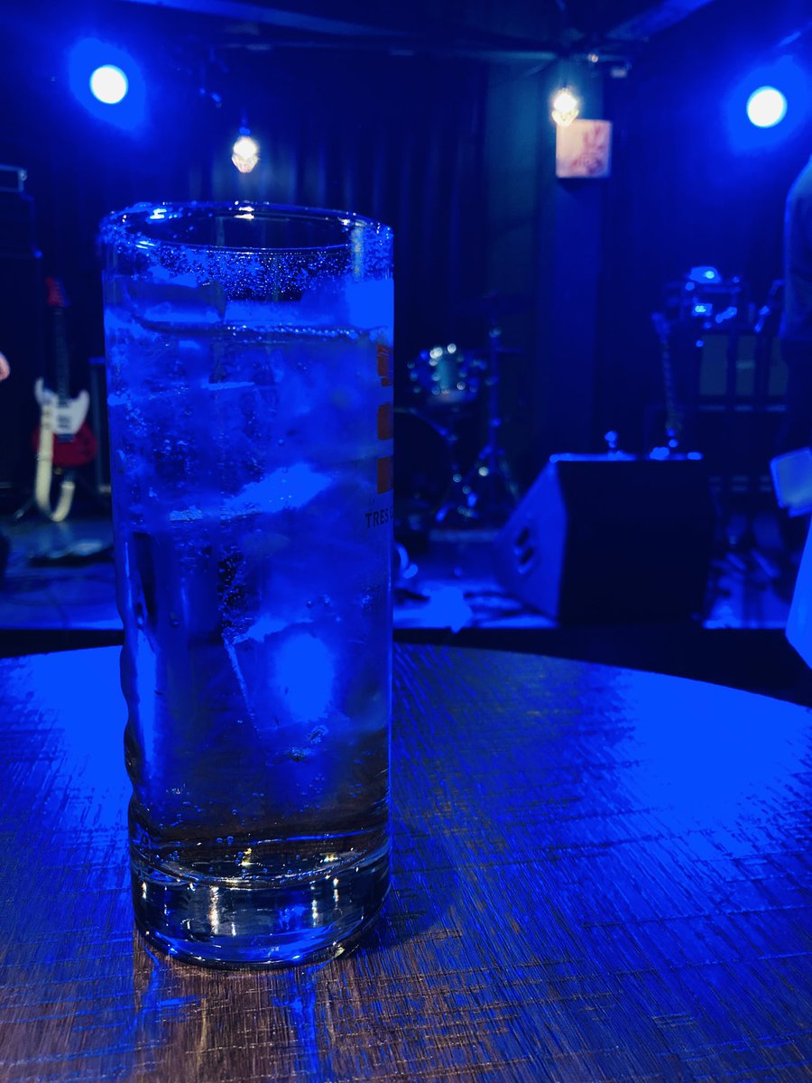 白/10do tweet media