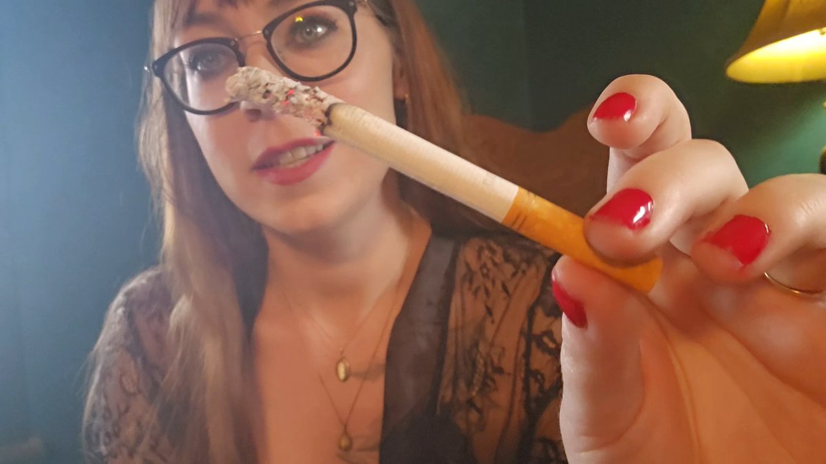 MistressThrope tweet media