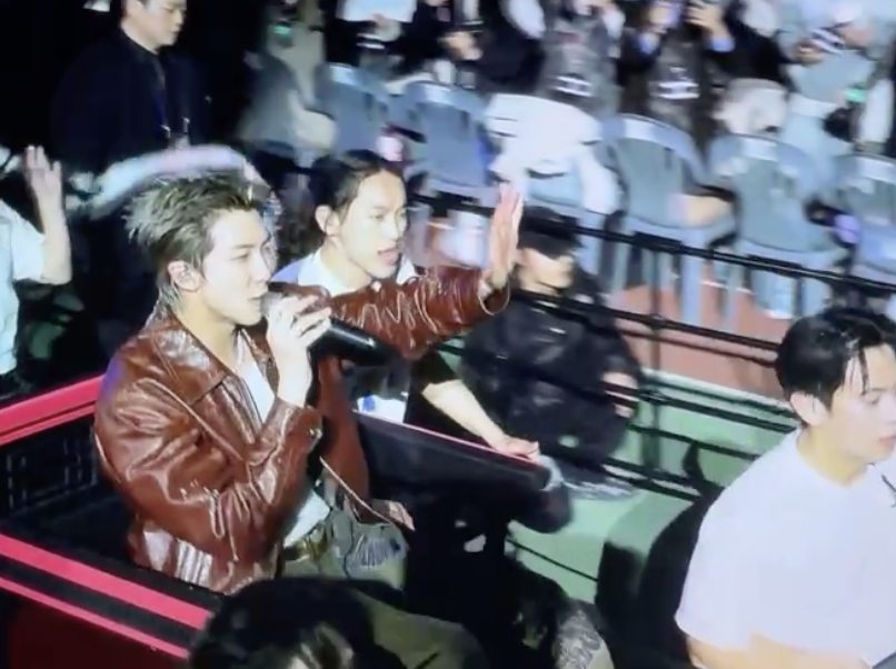 arirang⁷ 🪭 tweet media