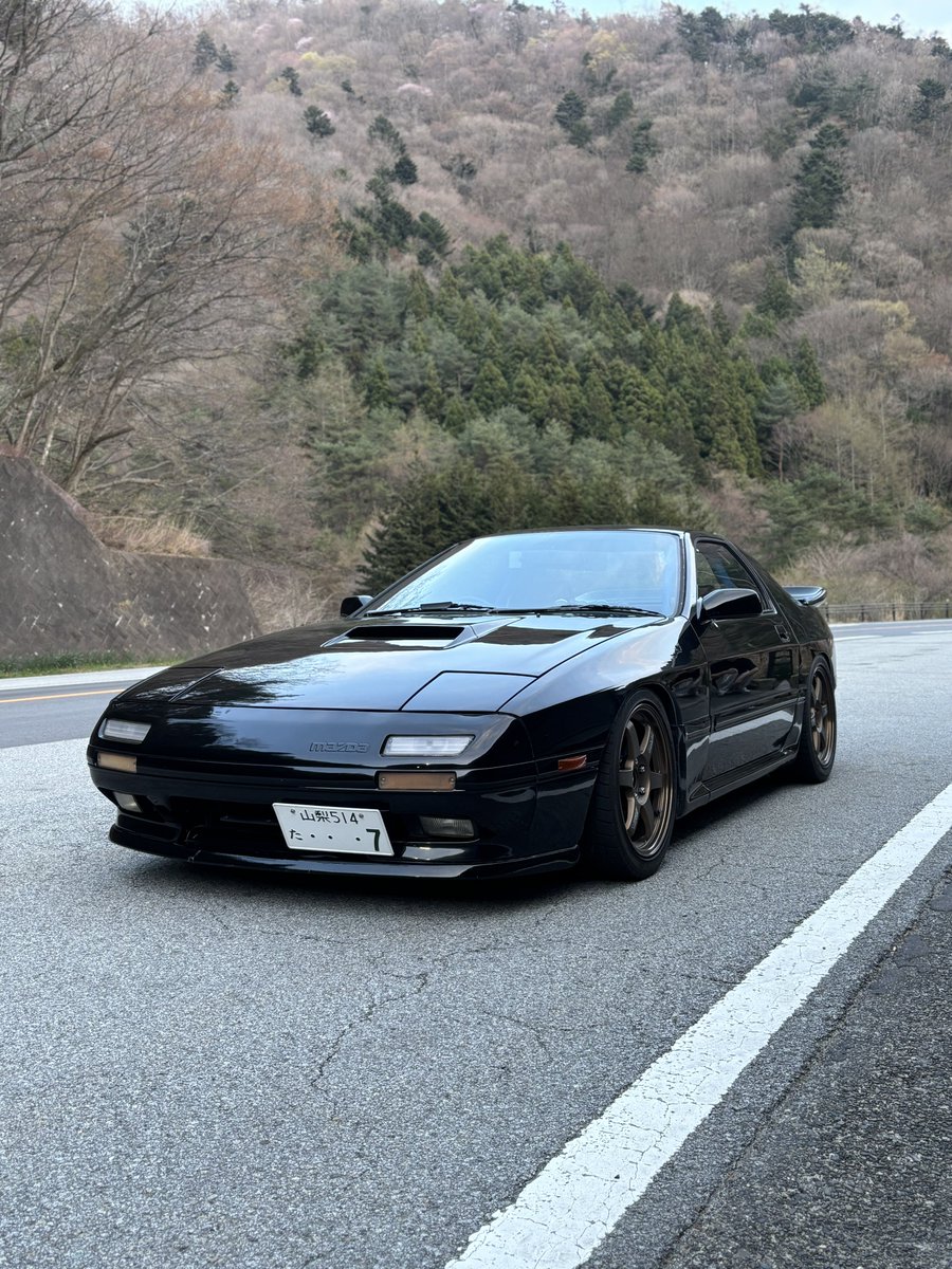 ななせ tweet media