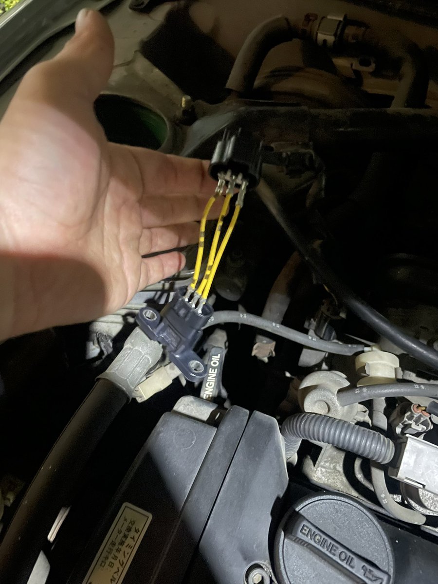 スズツキ tweet media