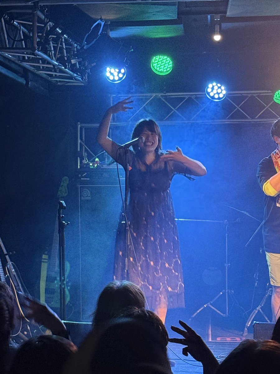 mugenhope's tweet photo. 「強力翔×無限ホープ 2マンライブ」
無事終演しました

ラストには「栄光の架橋」を強力さんと無限でコラボしました

強力さん、わざわざ遠いところお越しくださりありがとうございました

お越し下さったすべての皆様
ありがとうございました

@Lapisgouriki https://t.co/3NiyMgTnAS