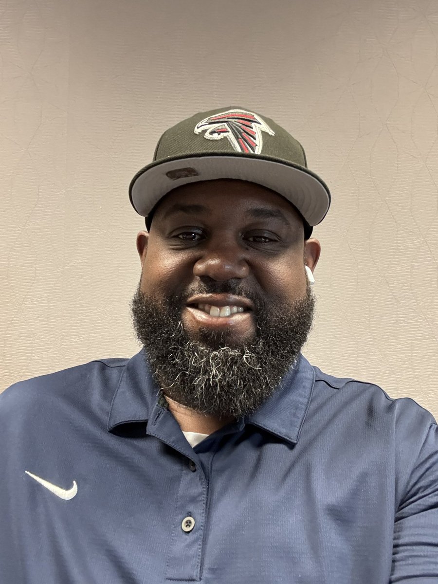 Just.Outchea.Everyday.Living #BLM ✊🏾✊🏾 tweet media