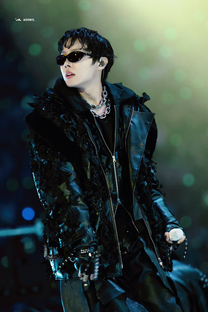 ์๋๋์ค Adonis ๐ซ tweet media