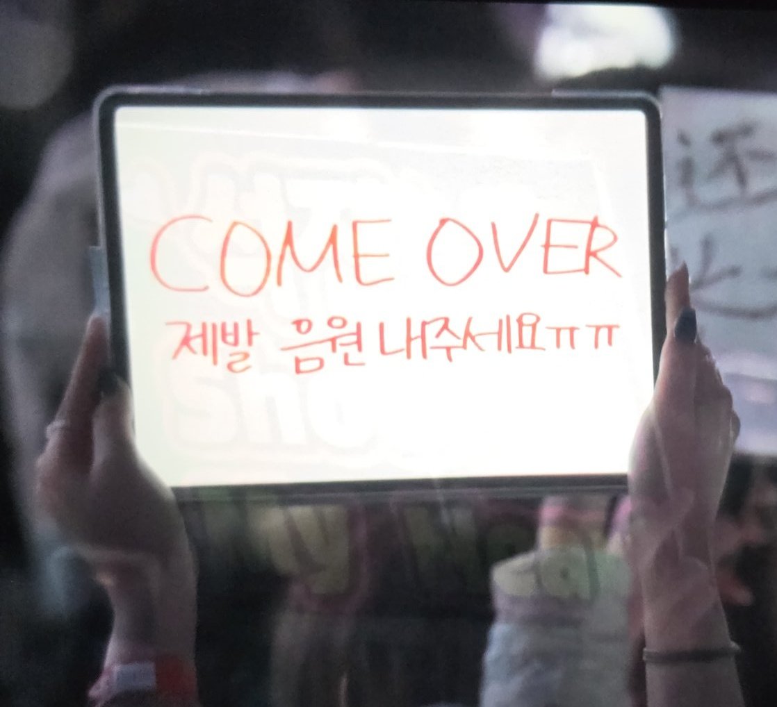 민 tweet media