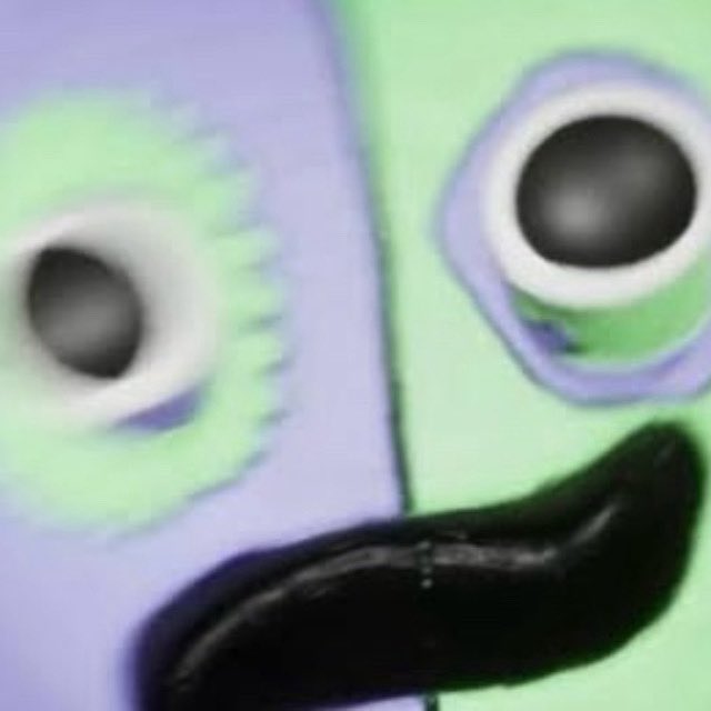 こまちん tweet media