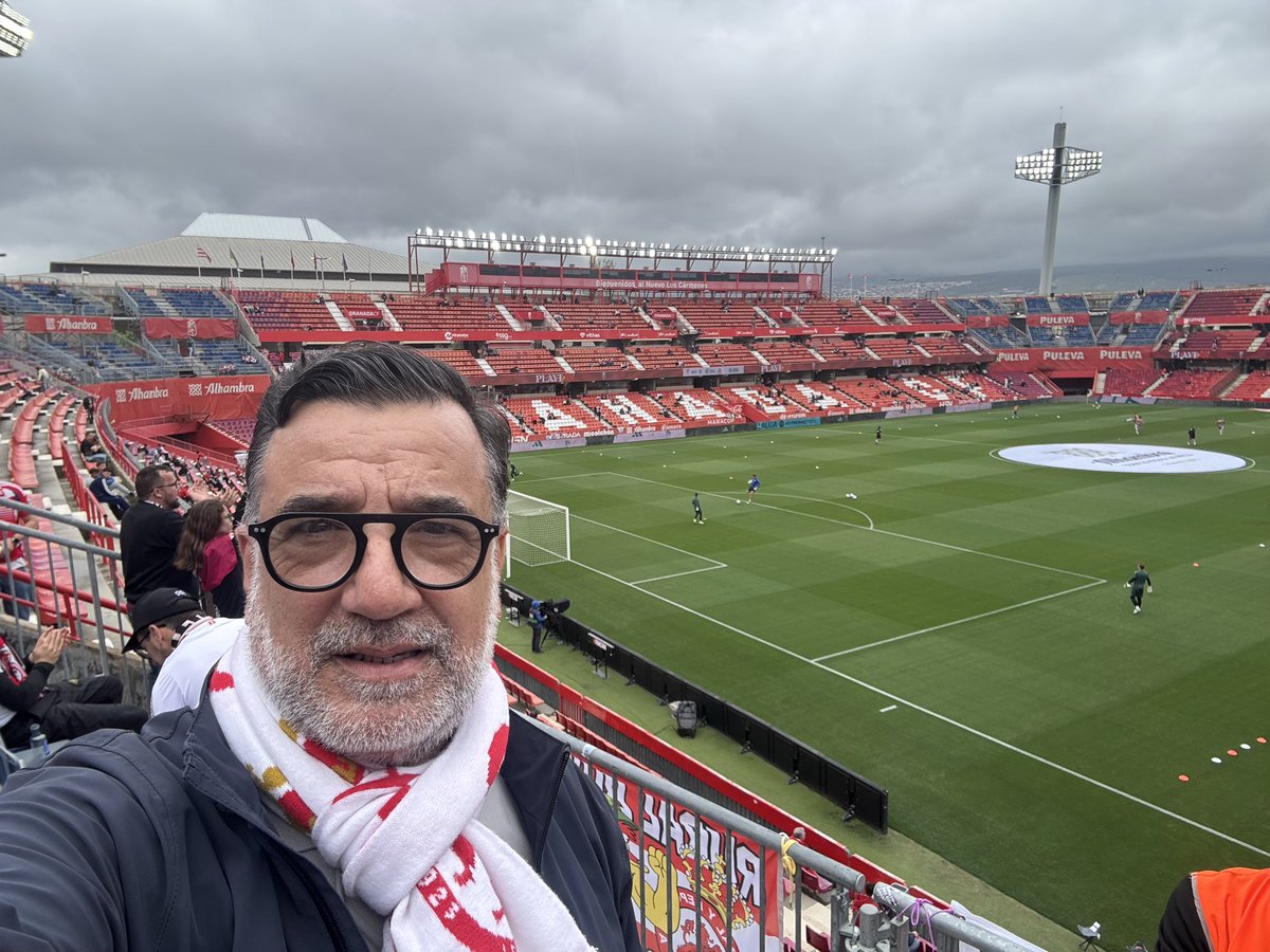 Carcultu's tweet photo. Granada !!! Que gran ciudad . Hoy sentiremos poneros al borde del precipicio @GranadaCF . VAMOS CULTU!! Victoria necesaria para creer 🙌🫵🏻🔝 https://t.co/aJ7fLdz5fh