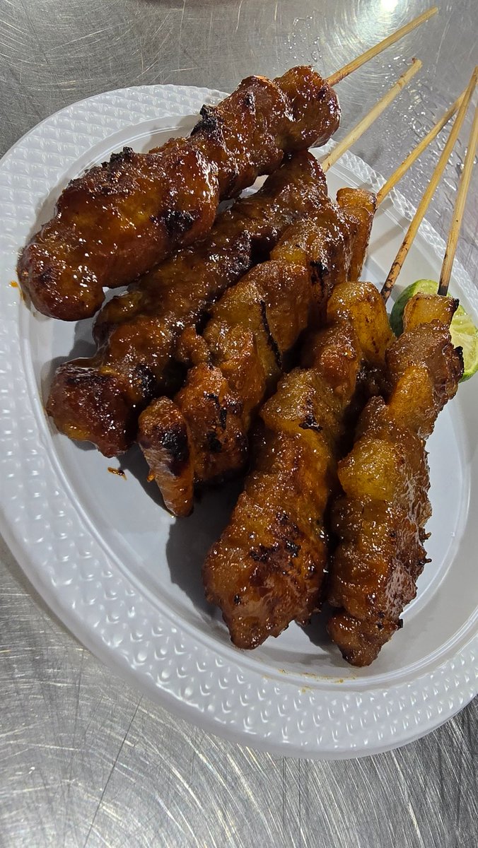 mahawirasd's tweet image. Es Pluit Acen (Taman Kencana)
Pluit
North Jakarta
April 2026

Samcan and meat pork satay (5 for 60 K IDR) 

#good #food #pork #in #indonesia