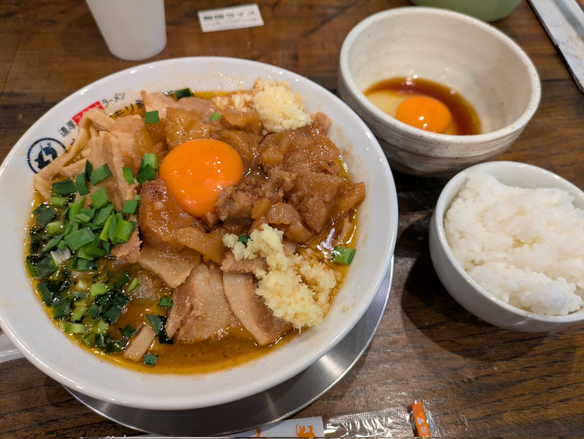 小室大樹 tweet media