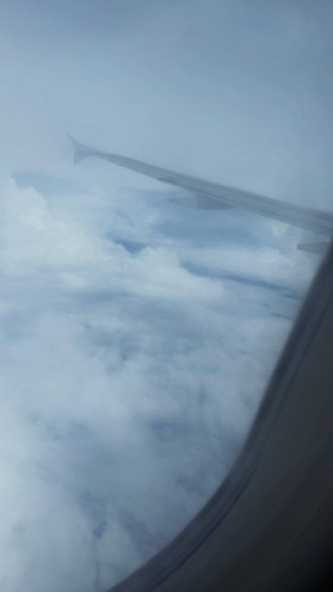 NapoleonSamuel9's tweet photo. Airplane Mode ✈️ https://t.co/cqmBufGEQq