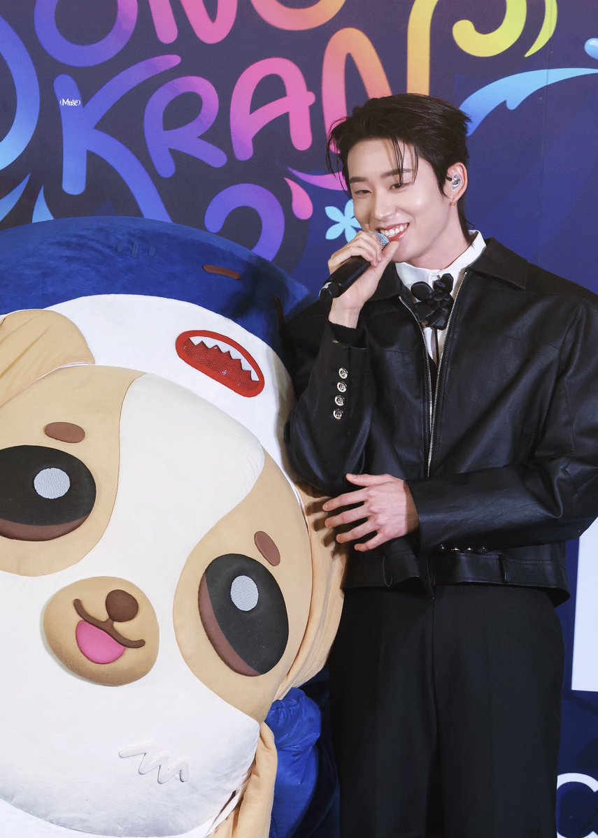 Muse0519's tweet image. 260412 PAPA EST WESLEY TIME
#InfinityMedicalClinicxEST #est_rvp #WESLEY