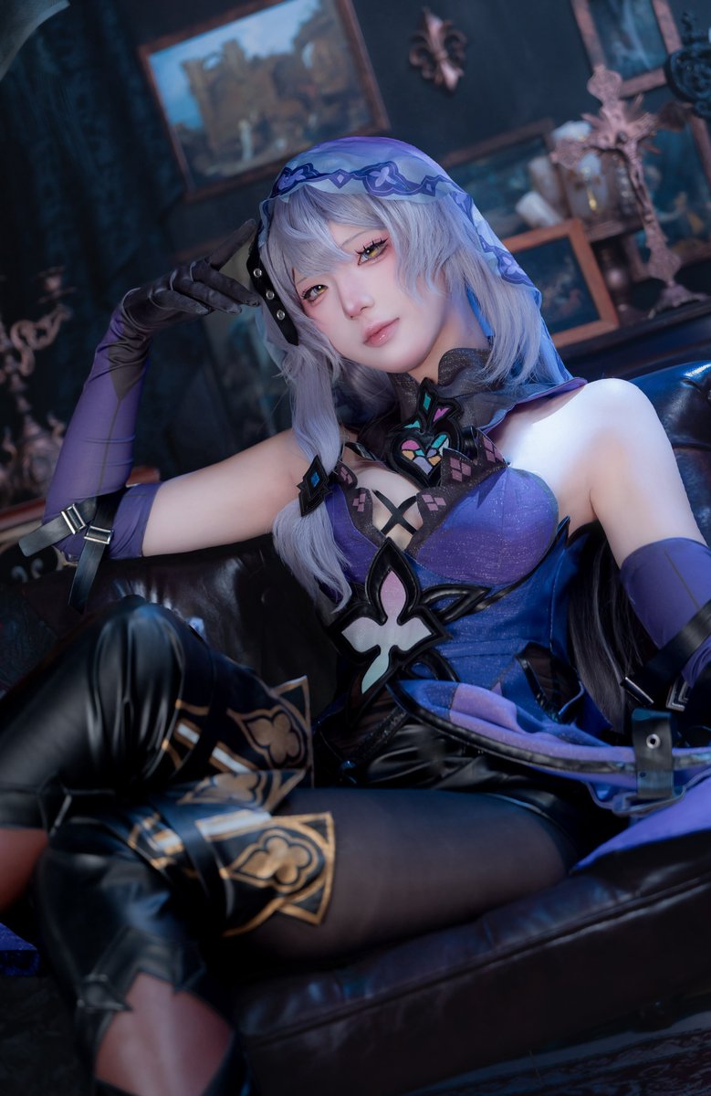 るーこ tweet media