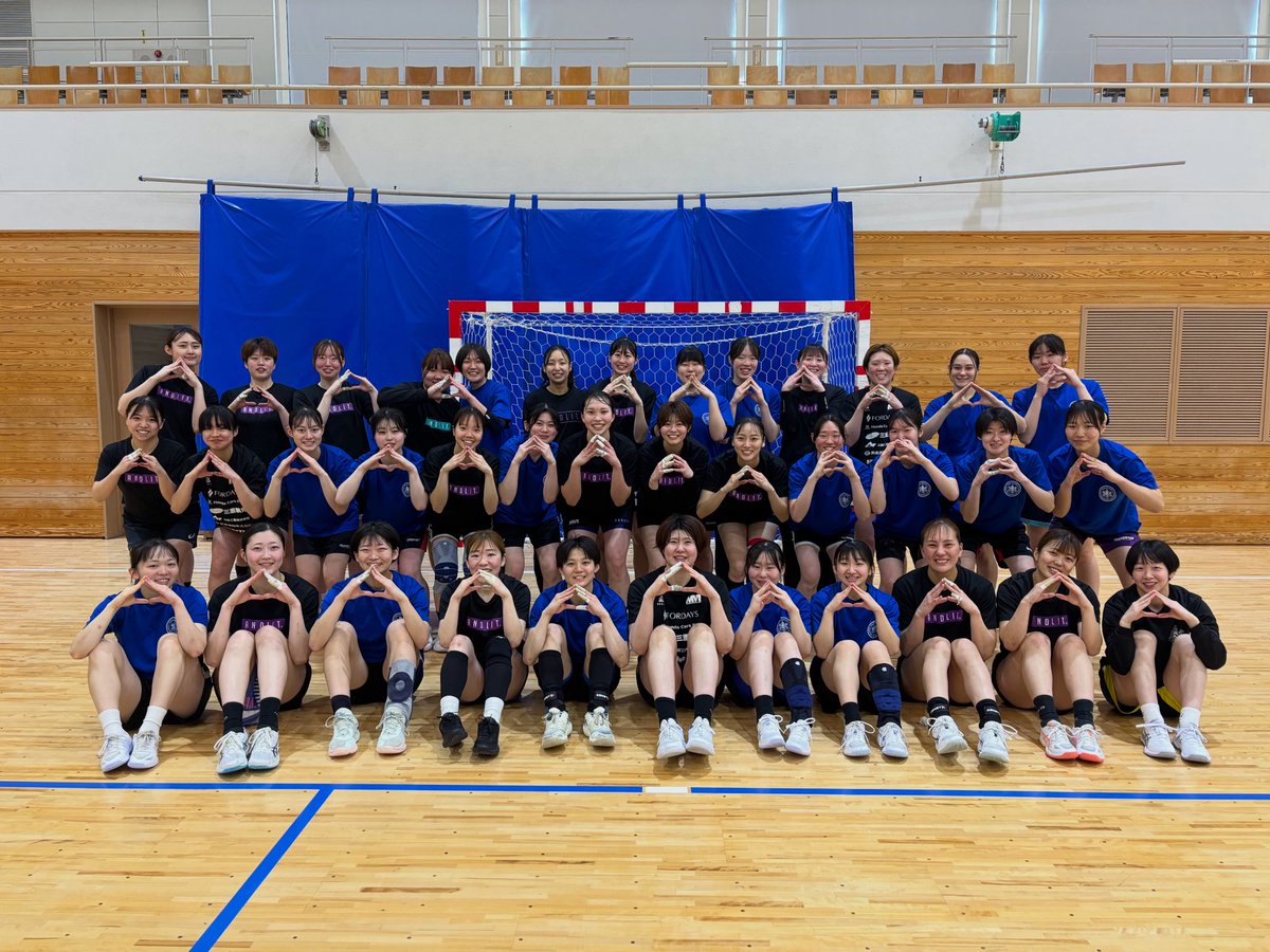 mievioletiris's tweet photo. 東京女子体育大学ハンドボール部の皆さんと練習しました！🤾‍♀️

2日間ゲームを中心に行いました！

来週のリーグに向けて良い練習をすることが出来ました！
ありがとうございました！

#東京女子体育大学
#MVIhandball
#三重バイオレットアイリス
#リーグH https://t.co/XUf4zcTkw8