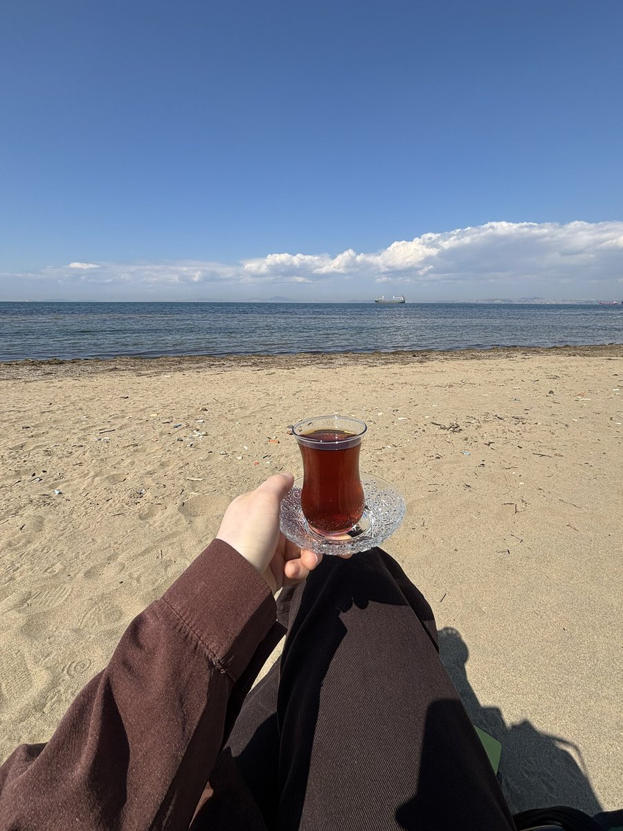 Berivan Ak tweet media