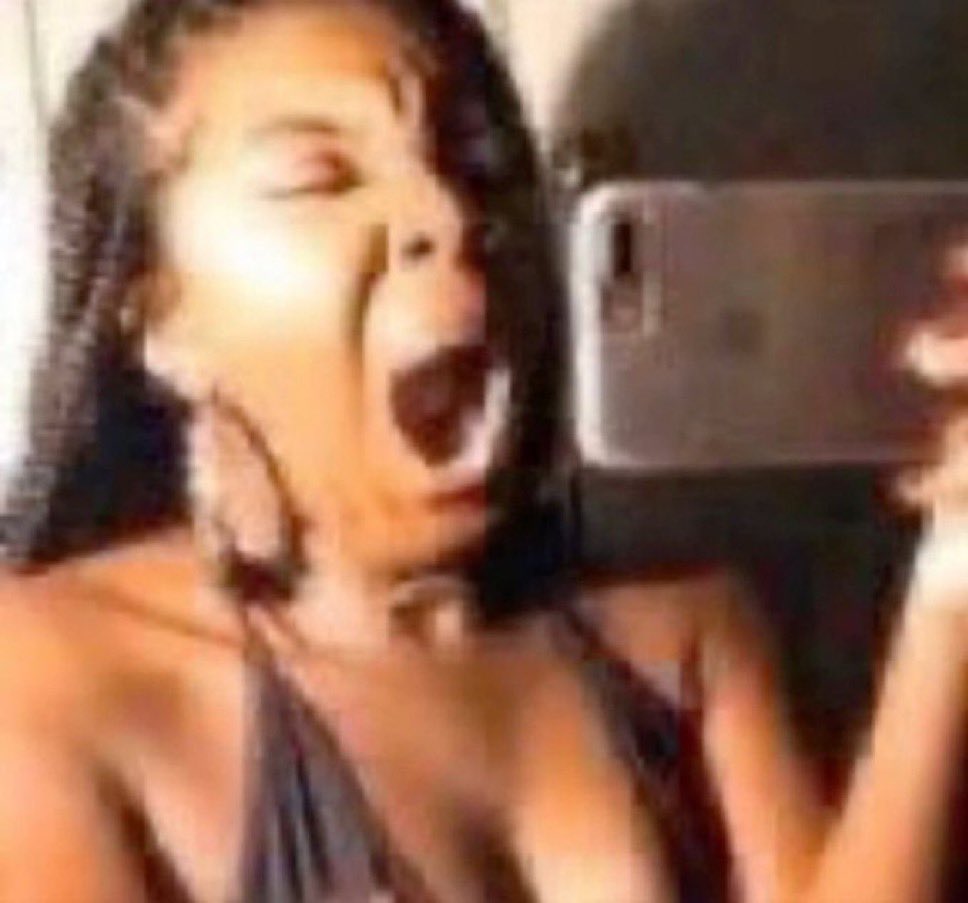 emi VAI VER O BTS tweet media