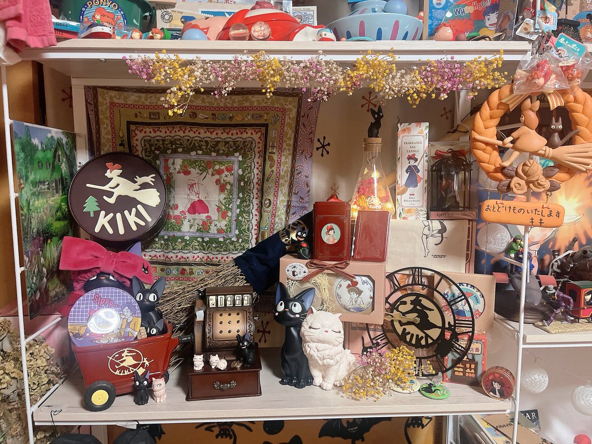 Rinnloveyuu's tweet image. 買いましたー！！
何とか飾れた💗💗

#魔女の宅急便
#ジブリ