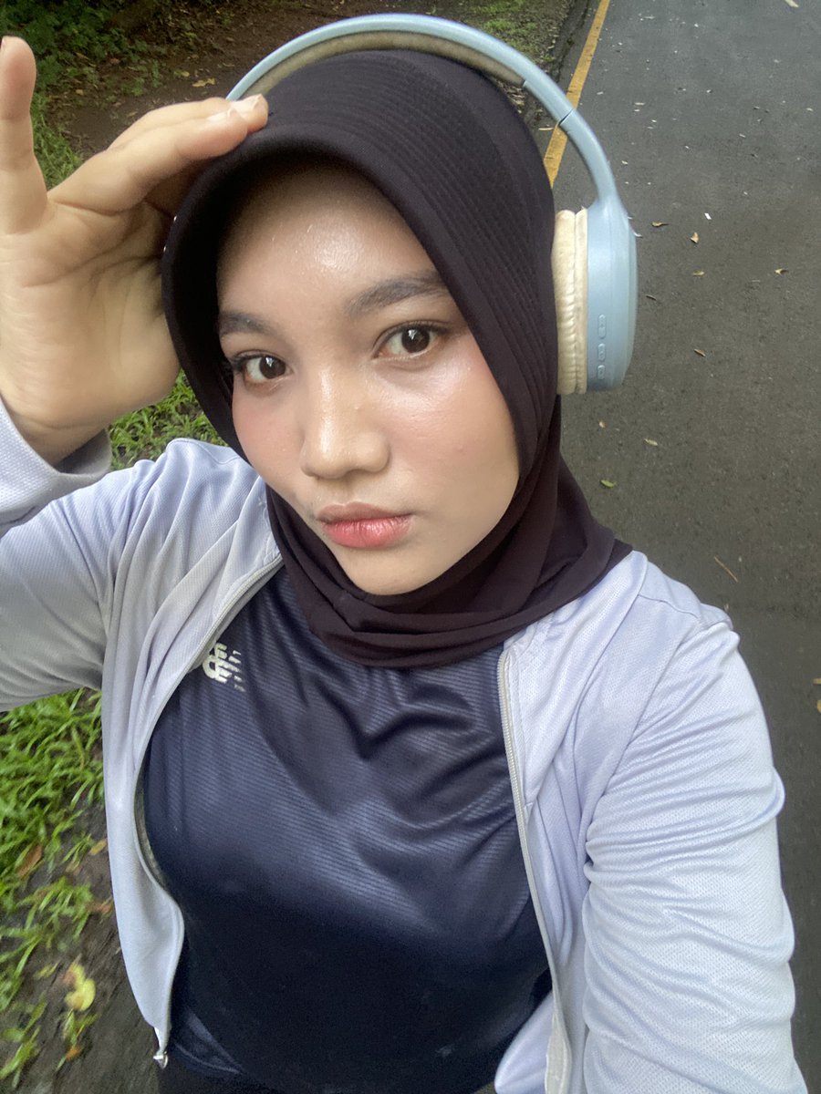 ssyabr's tweet photo. hi https://t.co/FEngIHKWWm
