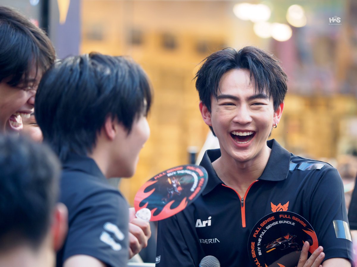 ' HnS ♡ tweet media