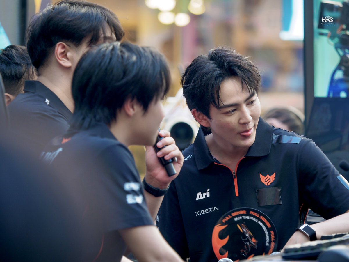 ' HnS ♡ tweet media