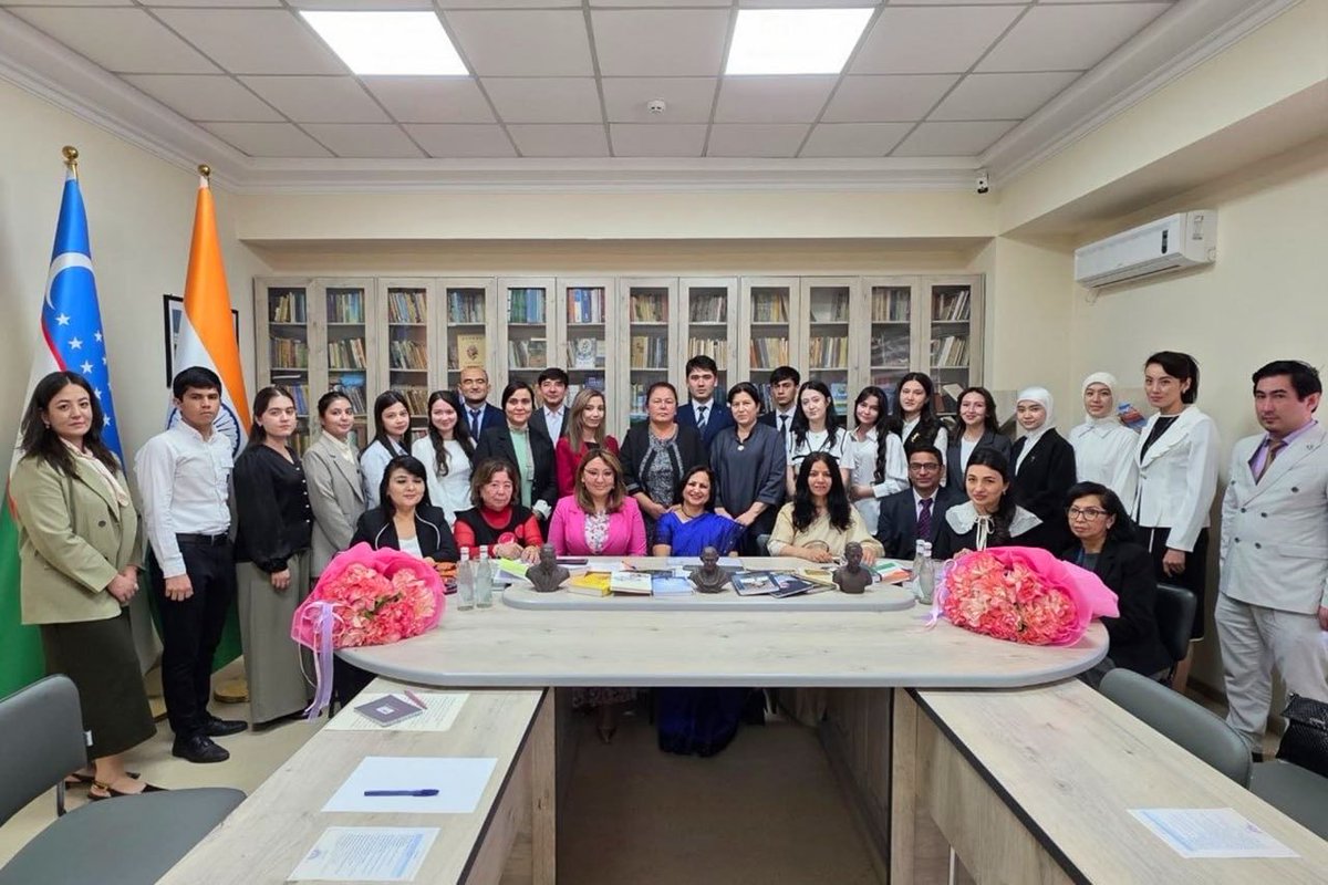 airnewsalerts's tweet photo. Secretary (South), @MEAIndia, Dr Neena Malhotra delivered keynote address at the Tashkent State University of Oriental Studies (#TSUOS) during a Conference in #Uzbekistan.
During her visit, Secretary (South) also visited the Mahatma Gandhi Center for Indology at TSUOS.
The External Affairs Ministry said that she interacted with Indologists and students, discussing avenues for cooperation to promote Hindi and other Indian languages in order to further strengthen cultural and educational ties.