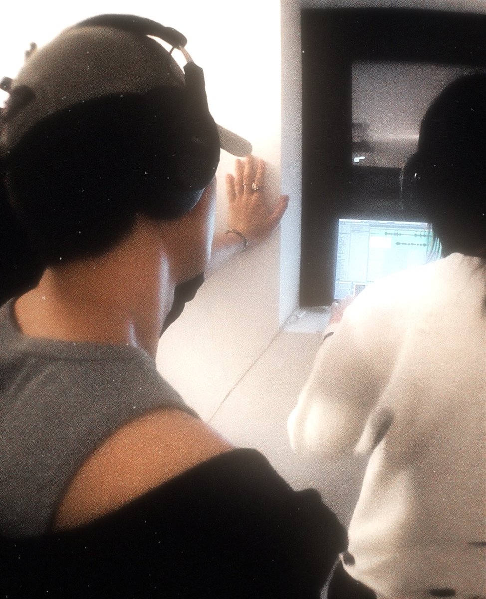 ؘ ♥︎ tweet media