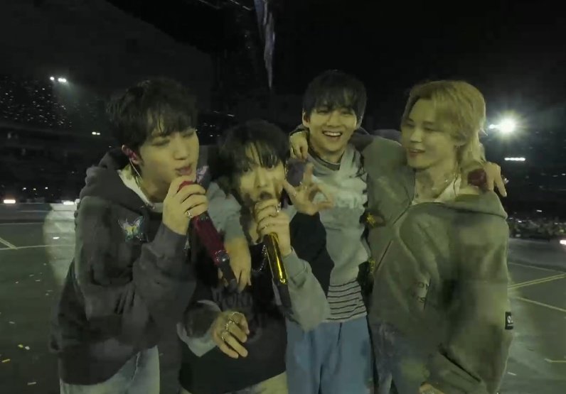 Rena⁷∞ tweet media