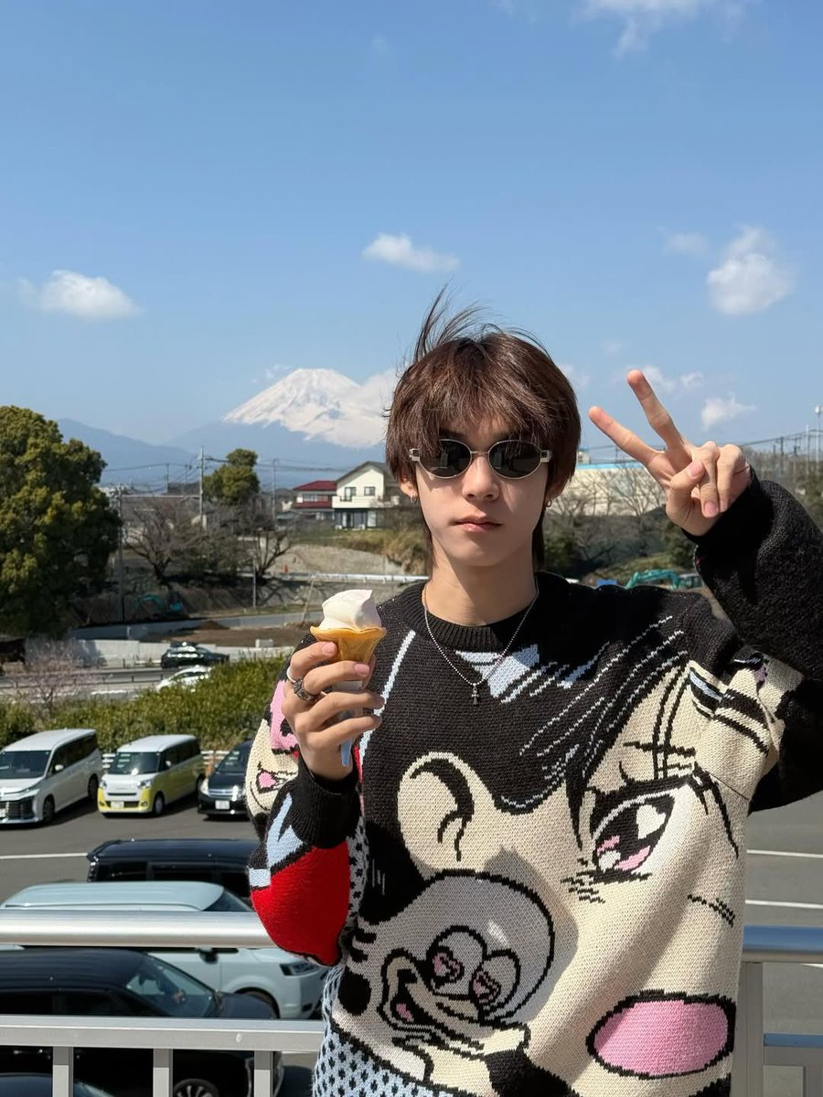 𝖳𝖾𝖾𝖳𝖾𝖾. tweet media