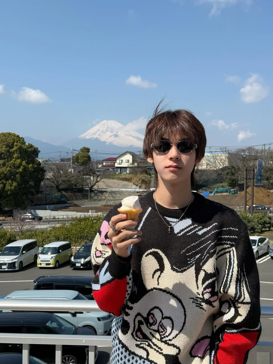 𝖳𝖾𝖾𝖳𝖾𝖾. tweet media