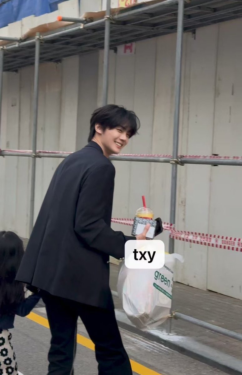 떠 tweet media