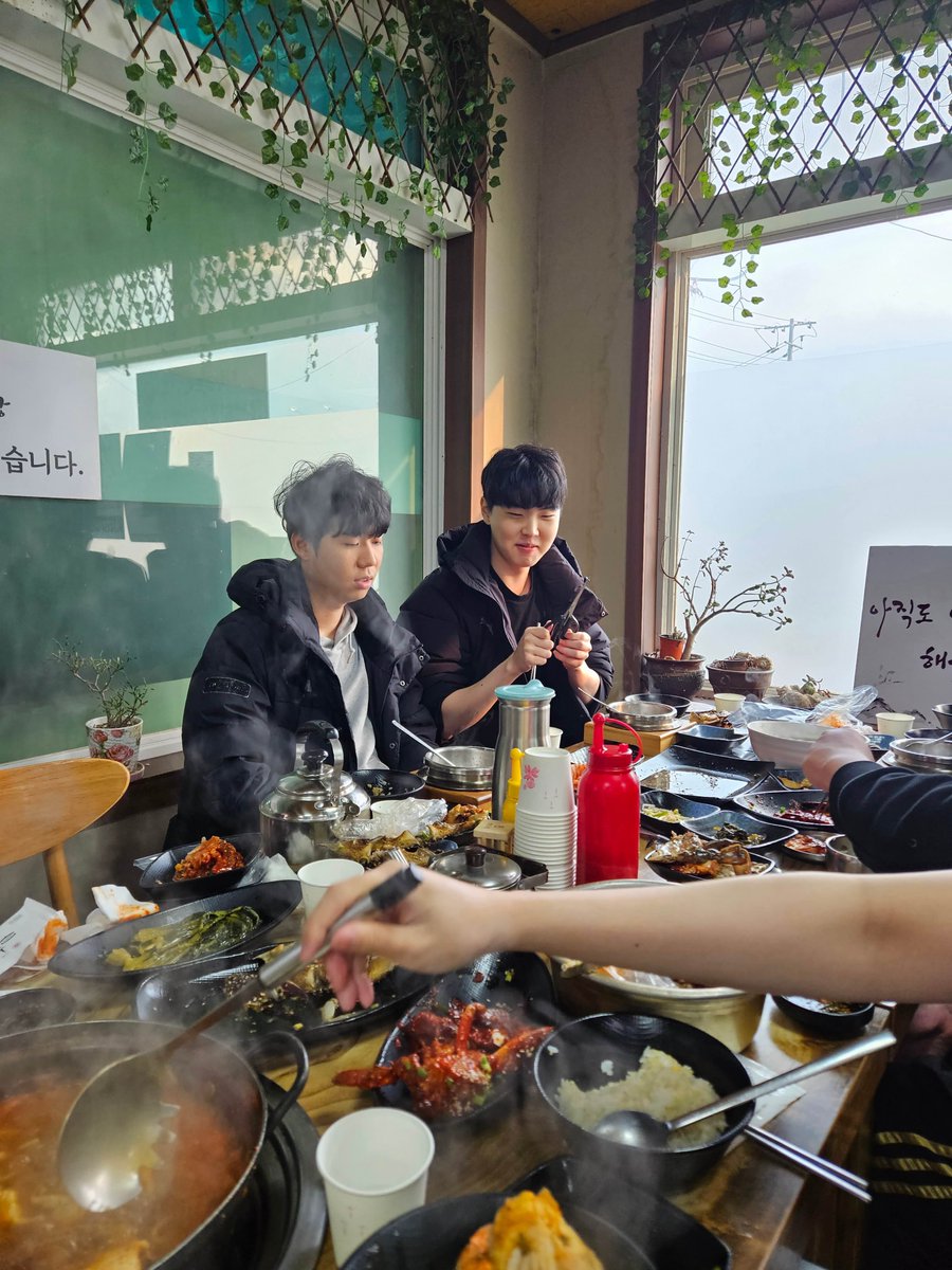 ᓚᘏᗢ tweet media