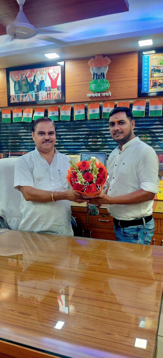 RajeshSoniAAP's tweet photo. दिल्ली सरकार के पूर्व कानून मंत्री एवं मध्यप्रदेश के प्रभारी माननीय श्री जितेंद्र सिंह तोमर @JSTomarAAP जी को जन्मदिन की बहुत बहुत बधाई शुभकामनाएं🎉🎉🎉 https://t.co/AMFyUd9siv