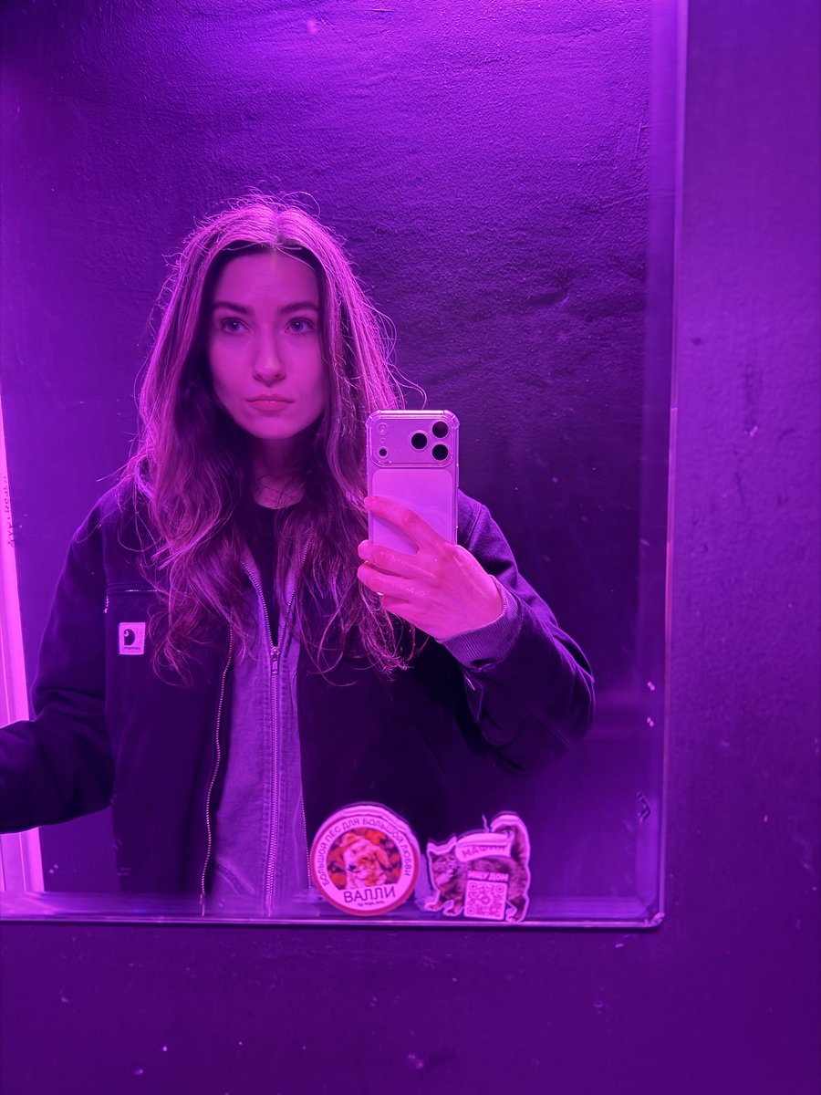 хелга tweet media