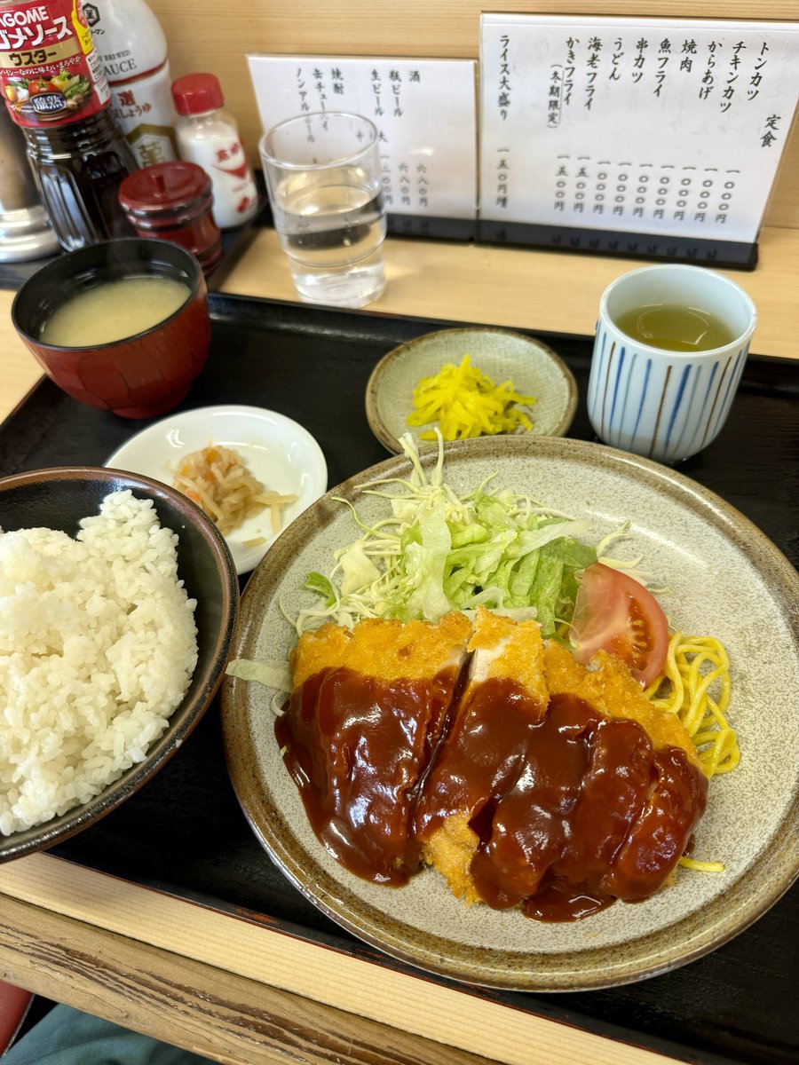 task_69_music's tweet photo. 琵琶湖で仲間と合流してエンジョイフィッシング。
ワチャワチャ釣りして、美味しいランチもして、満足しましたとさ。
#トビキチの輪 #PLUS1 #PLUSONElure #bombada #プラスワンルアー #ボンバダ #トビキチ #トビキチサブマリン https://t.co/cd7MiUX2Op