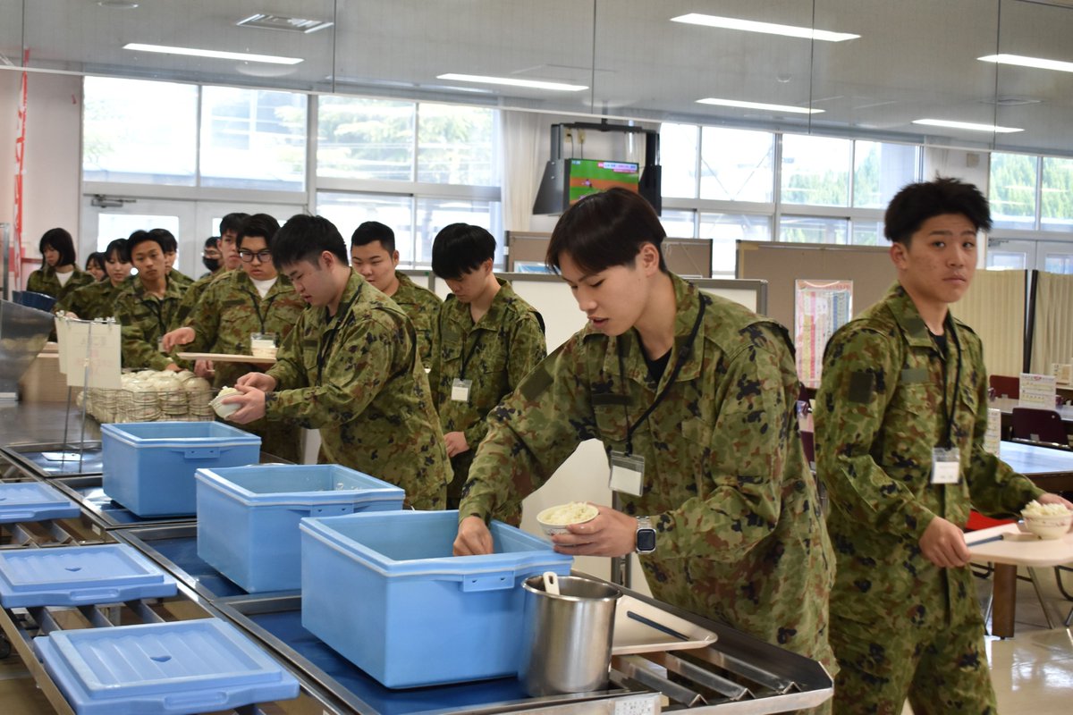 陸上自衛隊飯塚駐屯地 tweet media