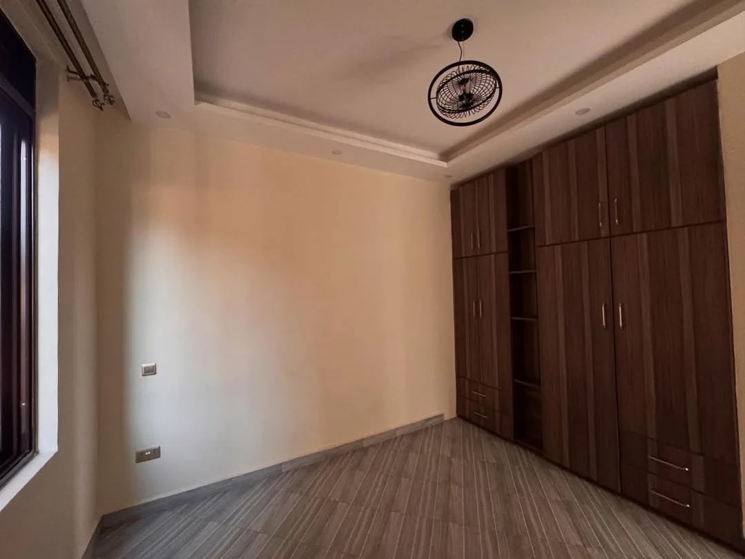 Grace airbnb Host tweet media