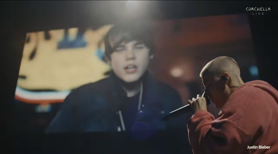 ana⁴⁴ tweet media