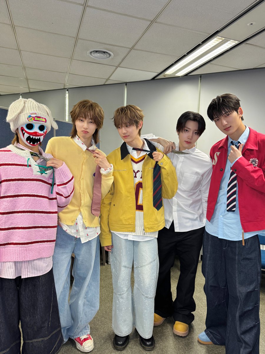 hrtz.wav (하츠웨이브) tweet media