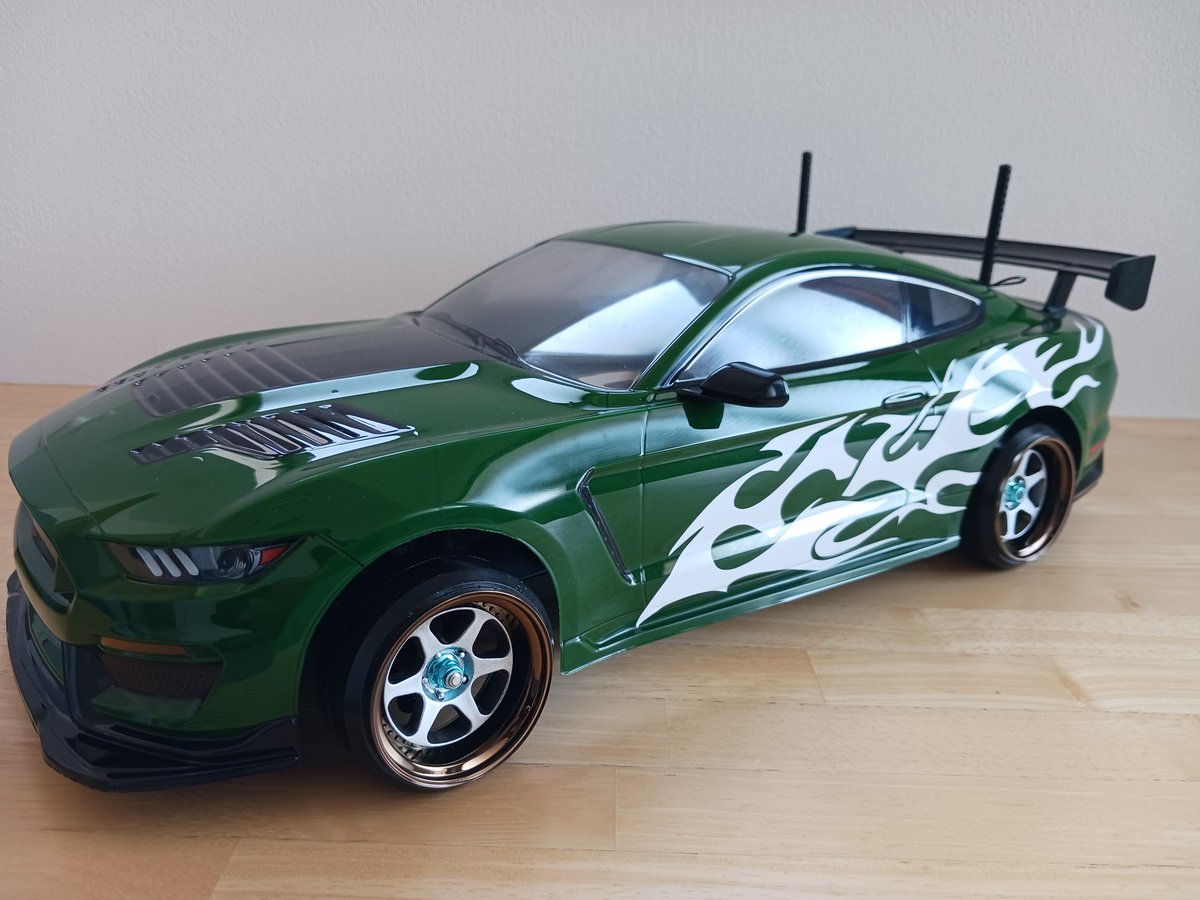 よこさん tweet media