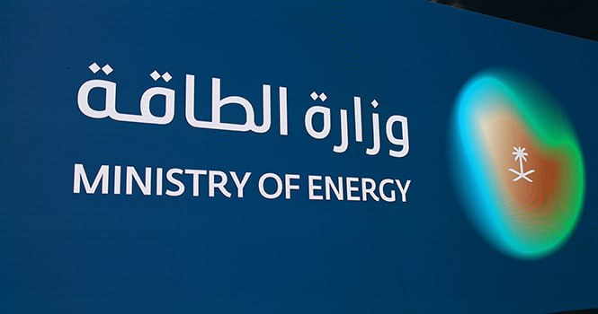 🚨 عاجل | عودة قوية لقطاع الطاقة السعودي 🇸🇦⚡️

أعلنت وزارة الطاقة عن نجاحها في استعادة الطاقة التشغيلية الكاملة لخط أنابيب شرق–غرب، بطاقة ضخ تصل إلى 7 ملايين برميل يوميًا 🛢️🔥

كما أكدت:
🔹 استرجاع إنتاج حقل منيفة بالكامل بمعدل 300 ألف برميل يوميًا خلال فترة قياسية 💪
🔹 استمرار