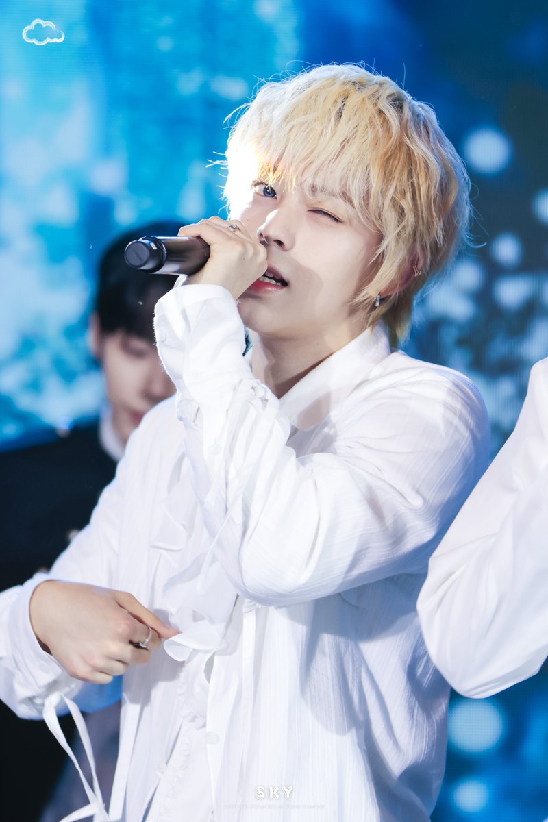 ☁︎ sky tweet media