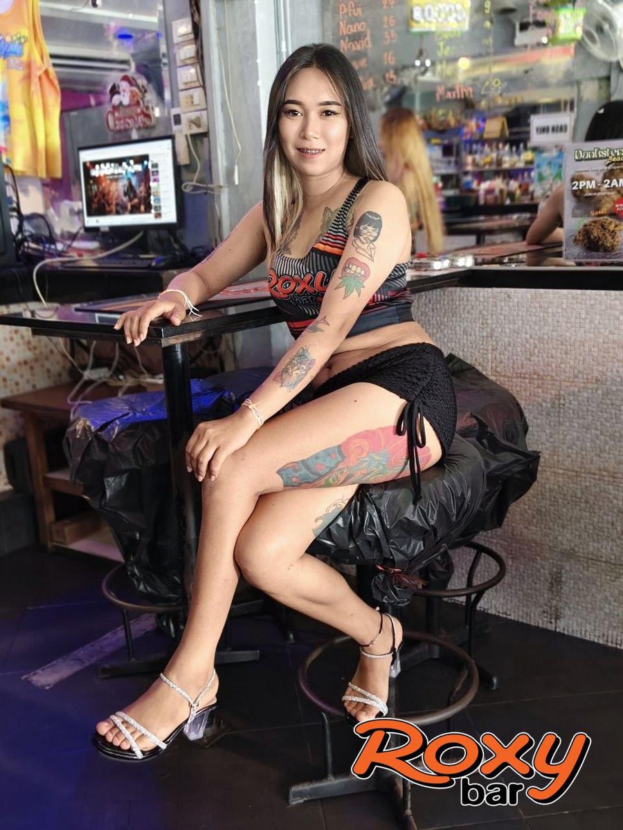 Roxy Bar Soi 6 tweet media